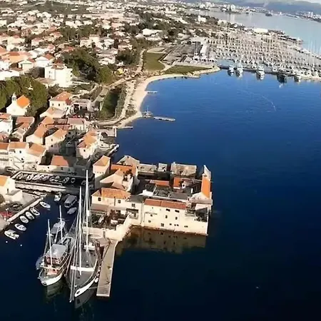 House Alice * Kaštel Štafilić