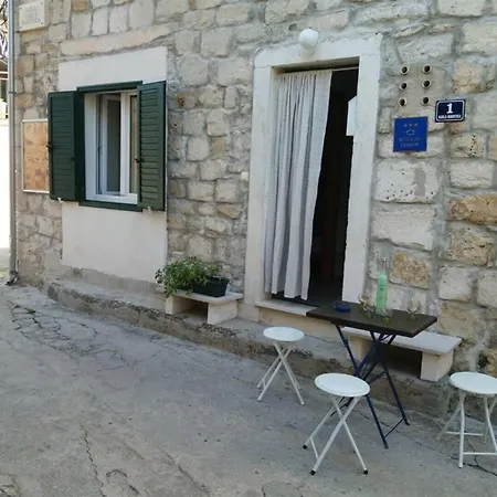 House Alice Holiday home *