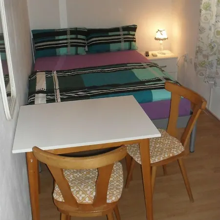 House Alice * Kastel Stafilic